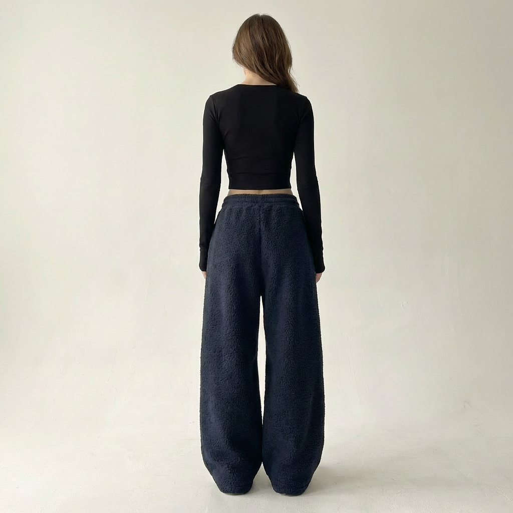 Emelda | Oversized Teddy Fleece Pants - Image 2