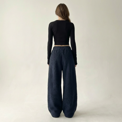 Emelda | Oversized Teddy Fleece Pants - Image 2